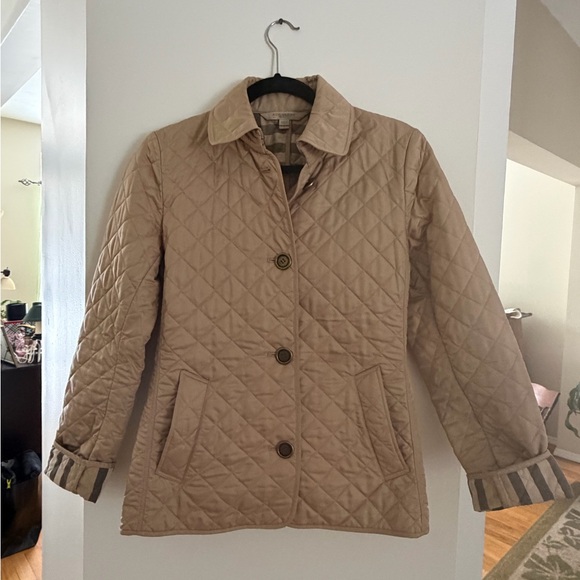 Burberry Jackets & Blazers - Burberry Quilted Beige Utility Jacket